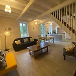 Maison Bourbonnaise Idéalement Placée Proche Du Centre De Moulins Hébergement de vacances Neuvy (Allier)
