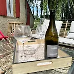 Maison Bourbonnaise Idéalement Placée Proche Du Centre De Moulins Hébergement de vacances *