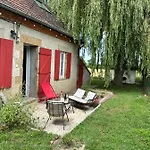 Hébergement de vacances Maison Bourbonnaise Idéalement Placée Proche Du Centre De Moulins Neuvy (Allier)