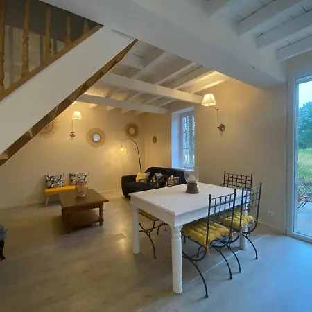 Maison Bourbonnaise Idéalement Placée Proche Du Centre De Moulins Neuvy (Allier)
