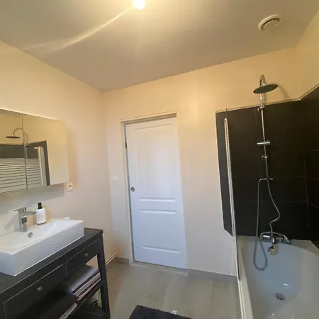 Maison Bourbonnaise Idealement Placee Proche Du Centre De Moulins Holiday home