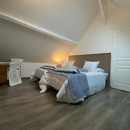 Maison Bourbonnaise Idealement Placee Proche Du Centre De Moulins *