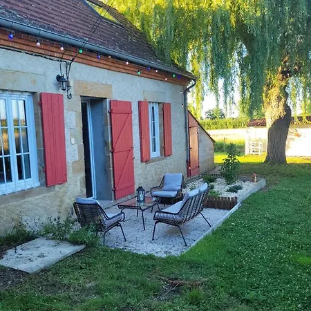 Holiday home Maison Bourbonnaise Idealement Placee Proche Du Centre De Moulins Neuvy (Allier)